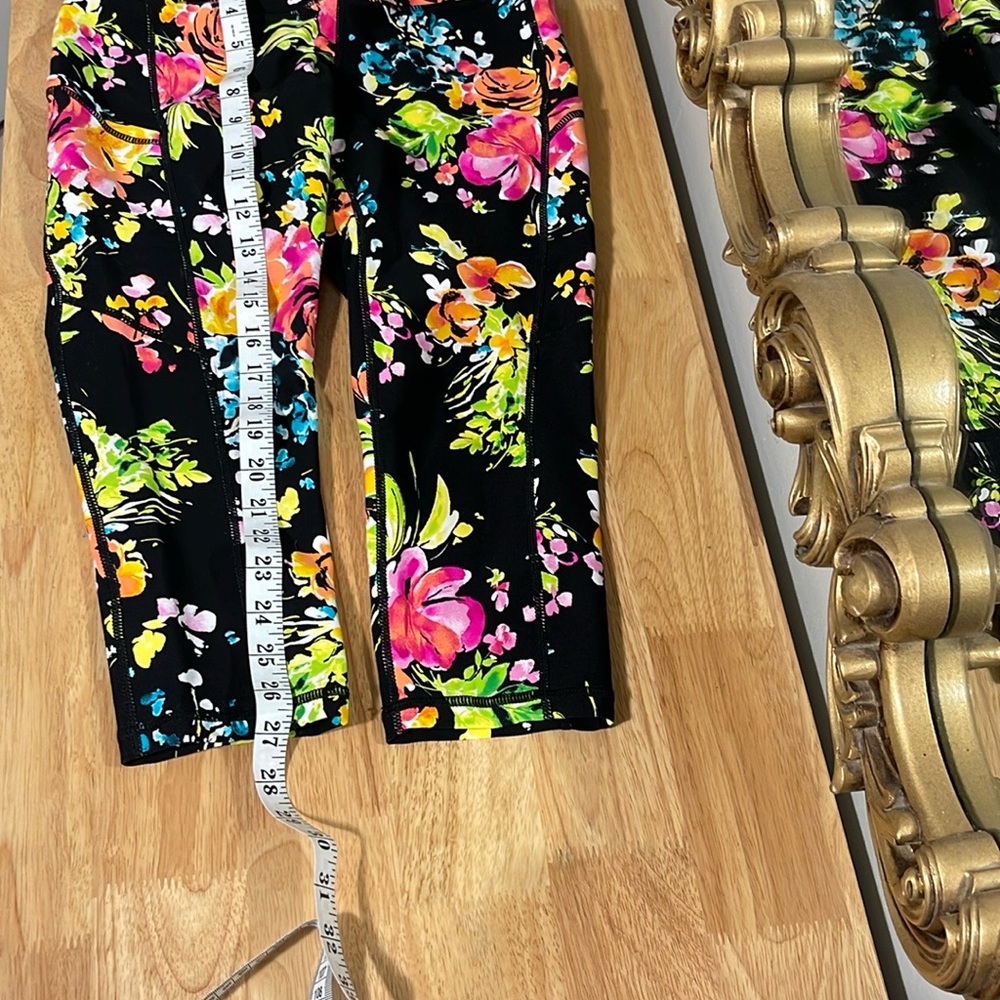New Torrid Black and Pink Cropped Floral athletic leggings, new without tags.